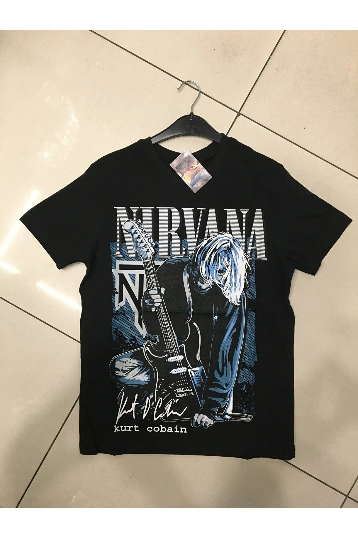 UNİSEX ROCK MÜZİK NIRVANA SIRT BASKILI TİŞÖRT